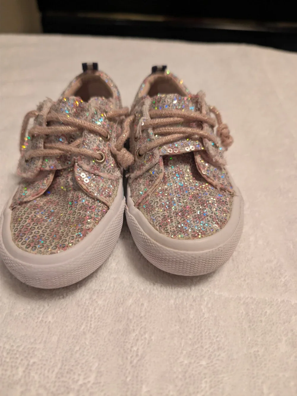 Sperry  Pier Wave Jr Sequin Kids Sneakers in Rose Leopard Sparkle Glitter